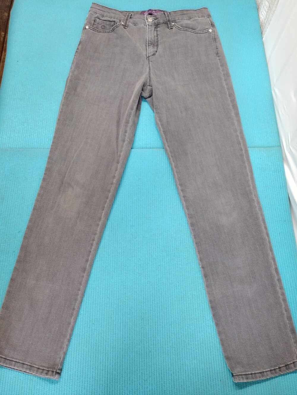 Gloria Vanderbilt Slim Leg High Rise Jeans Stretch Gray - 6